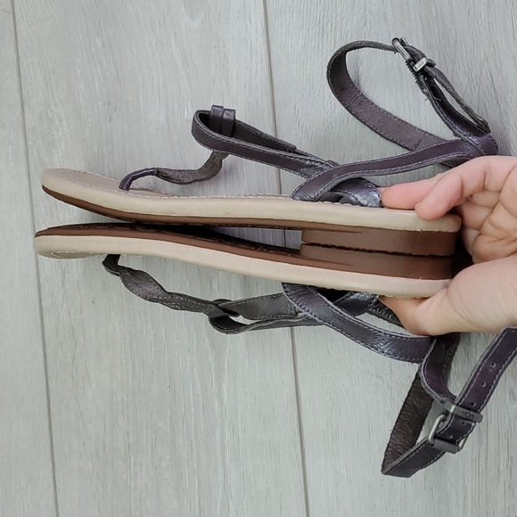 Ugg Women Ankle Leather T Strap Comfort Sandals shoes sz 6 - Picture 8 of 11